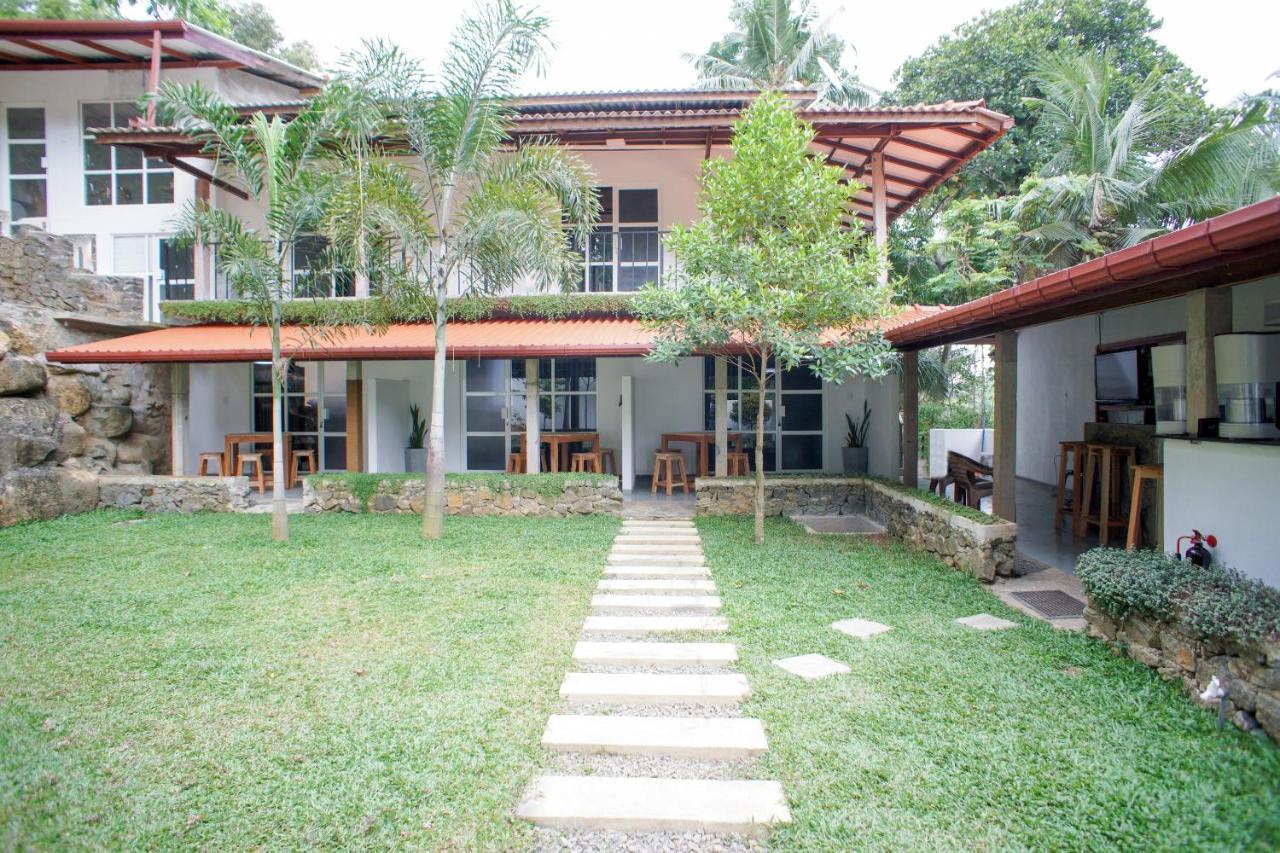 Hotel Pineview Unawatuna Exteriér fotografie
